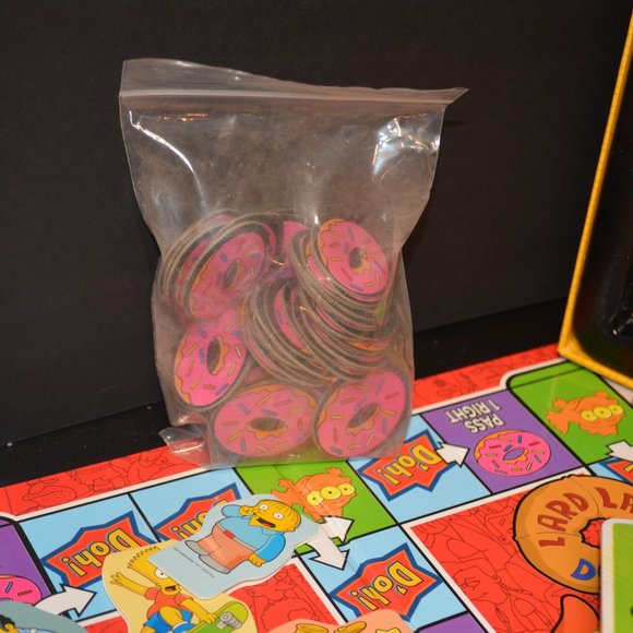 the Simpsons Fan Edition Trivia Board Card Game - Picture 5 of 8